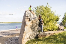 A place for play, visual interest and quiet retreat, the edge of the Moraine Bluff is marked by a striking 48 tonne boulder.