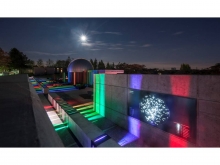 The courtyard comes alive at night with light radiating from the elemental spectrum bands referencing key periodic elements and Starry Wall maps. Features not seen during the day expand the opportunities for exploration and discovery. The lights change to a low intensity green for dark sky adaptation during telescope use and Starry Night events.